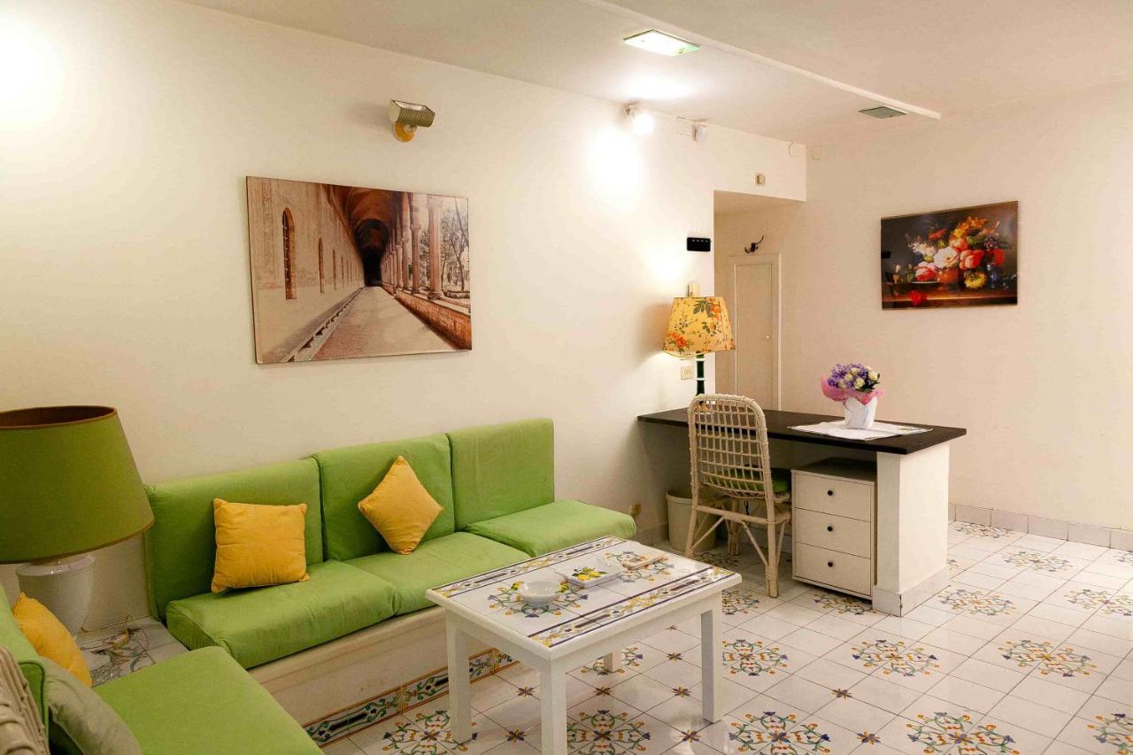 Ferienwohnung Casa Vacanze Belledonne Neapel Exterior foto